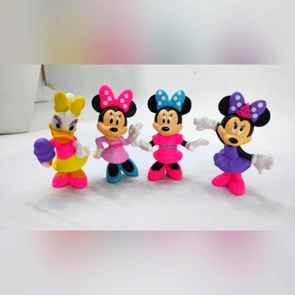 Disney Junior Minnie Mouse Daisy Duck Mini Figurines 2½ Inches Lot of 4